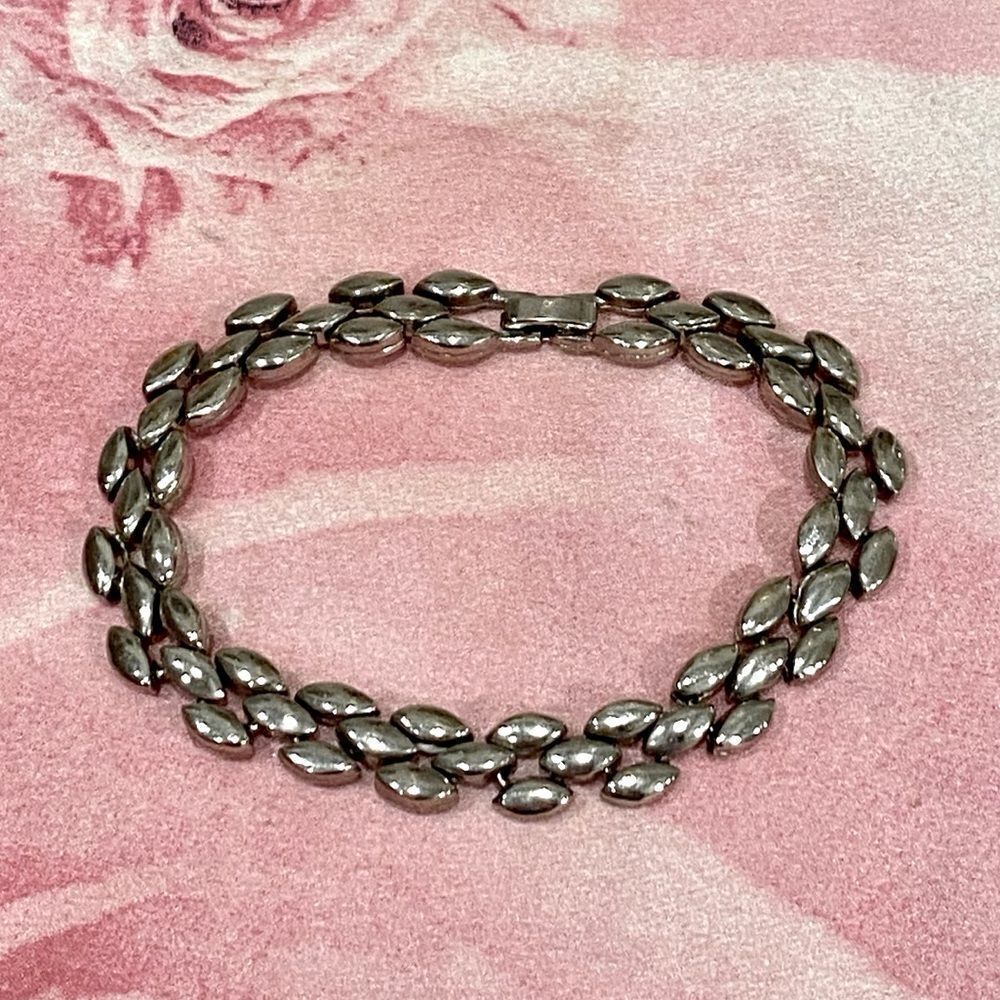 VINTAGE Silver Band Smooth Beadlike Chain Bracelet Layer 😍